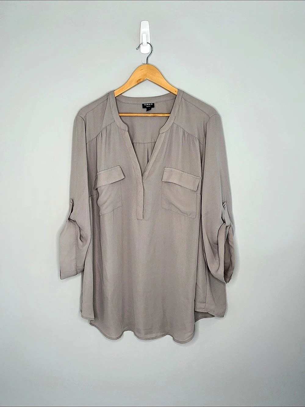Torrid Harper Georgette 3/4 Sleeve Tunic Blouse Georgette Gray